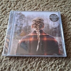 NEW Taylor Swift Evermore CD